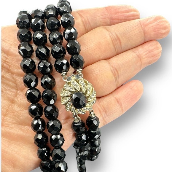 VTG Black Faceted Glass Layered Necklace Round Open Box Clasp Rhinestones - Picture 6 of 9